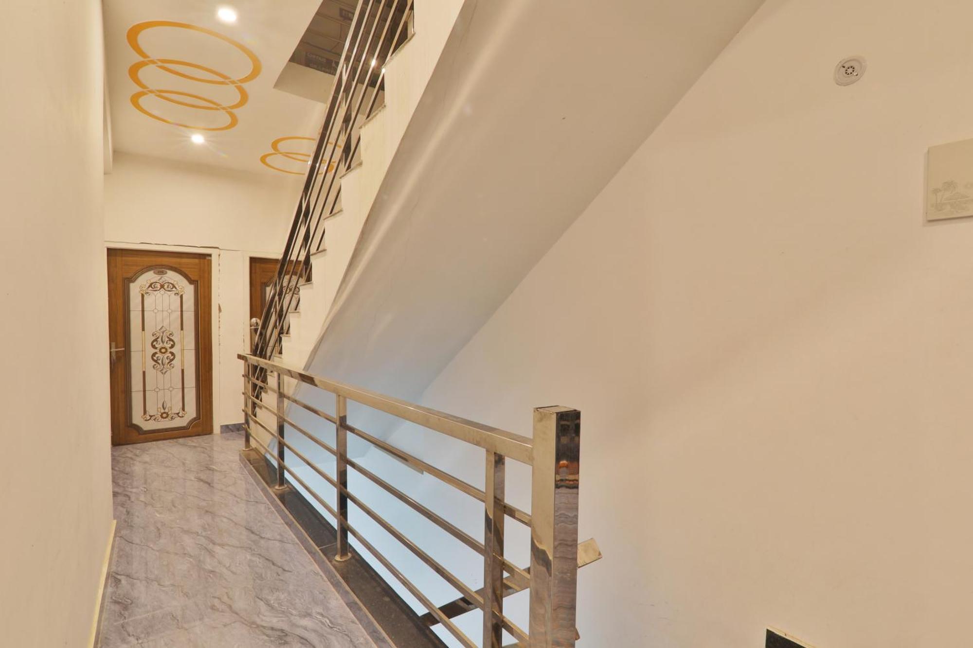 Hotel Ramayan Inn Free Pickup From Ayodhya Dham Junction Exterior photo